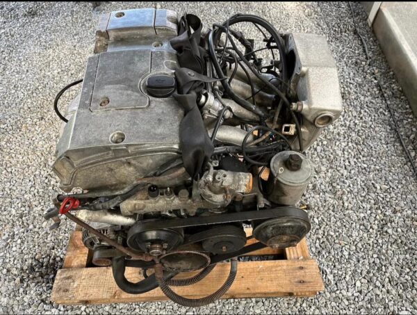 Mercedes-Benz M111 Petrol Engine Mercedes Benz E200 W124 M111.940 Engine 1994 for Sale