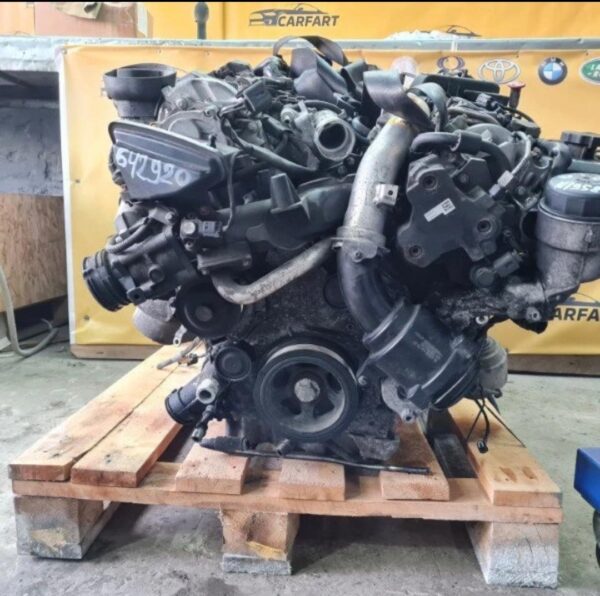Mercedes Benz W211/W219 OM642 Engine 2006 Mercedes Benz W211 W219 OM642 Engine 2006 for sale